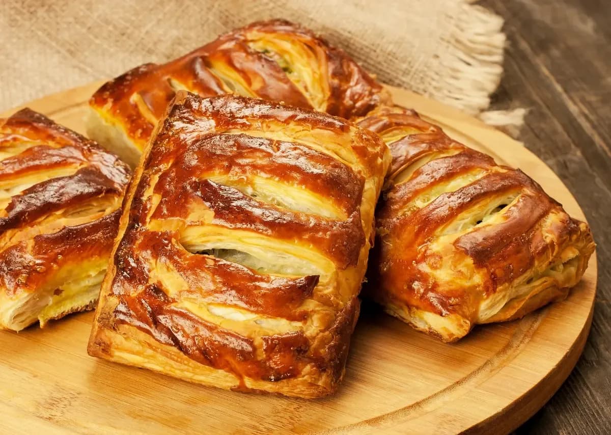 Ile piec ciastka z ciasta francuskiego, aby były idealne? Ile piec ciastka z ciasta francuskiego, aby były idealne?
